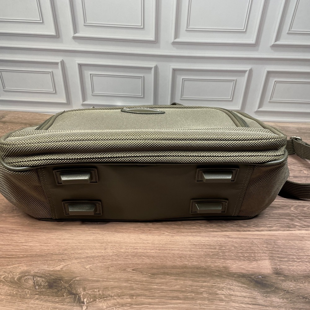 MODA Carry-On Travel Briefcase Bag Olive Green Laptop Messenger Shoulder Strap - Picture 5 of 12